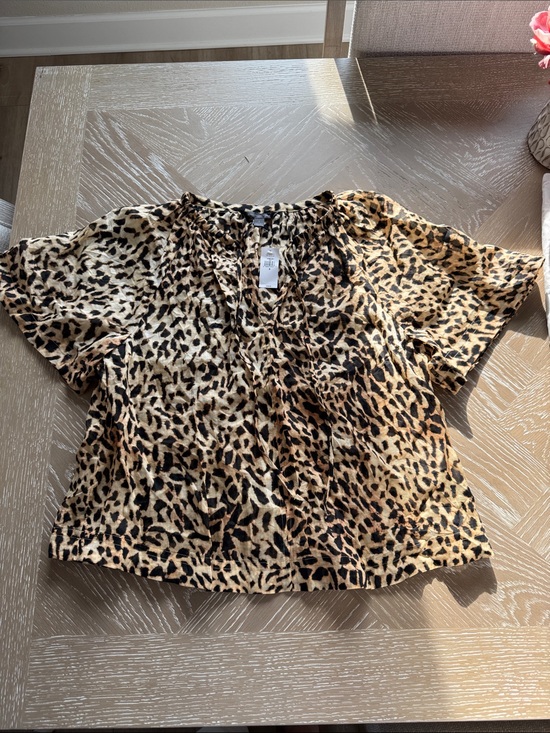 Banana Republic Tops - Banana Republic Leopard Print Short Sleeve Blouse - Tan/Black